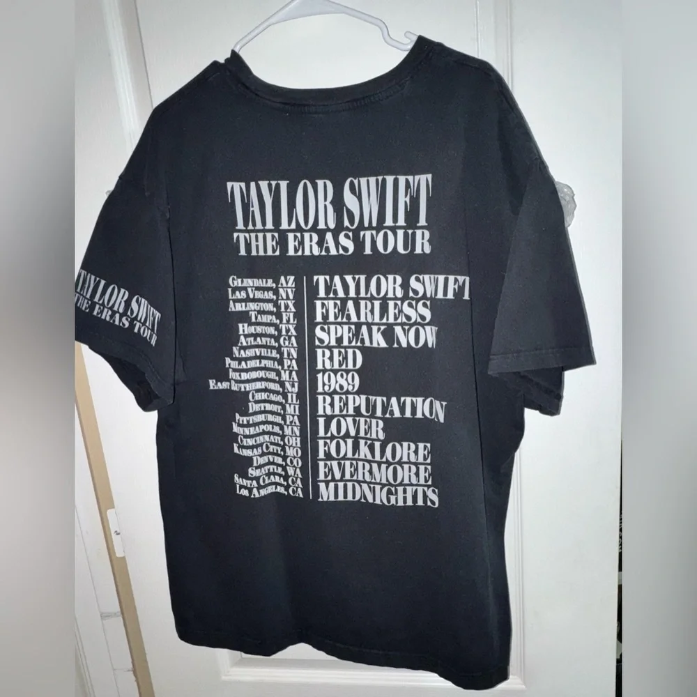Taylor Swift The Eras Tour Black Graphic Photo Collage Concert Tee Women’s 2XL - Picture 4 of 9
